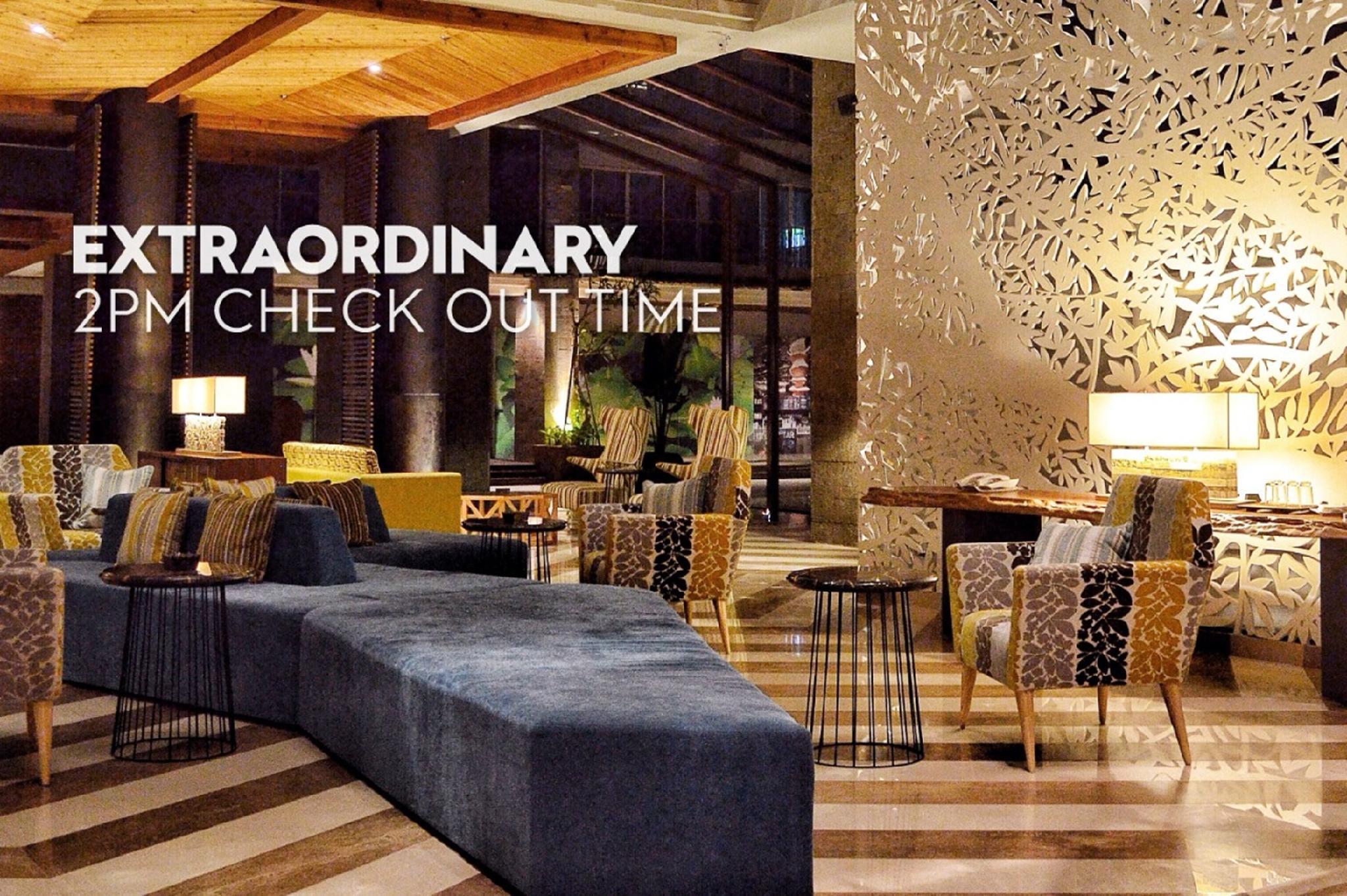 Ts Suites Семіньяк Екстер'єр фото The lobby of the hotel