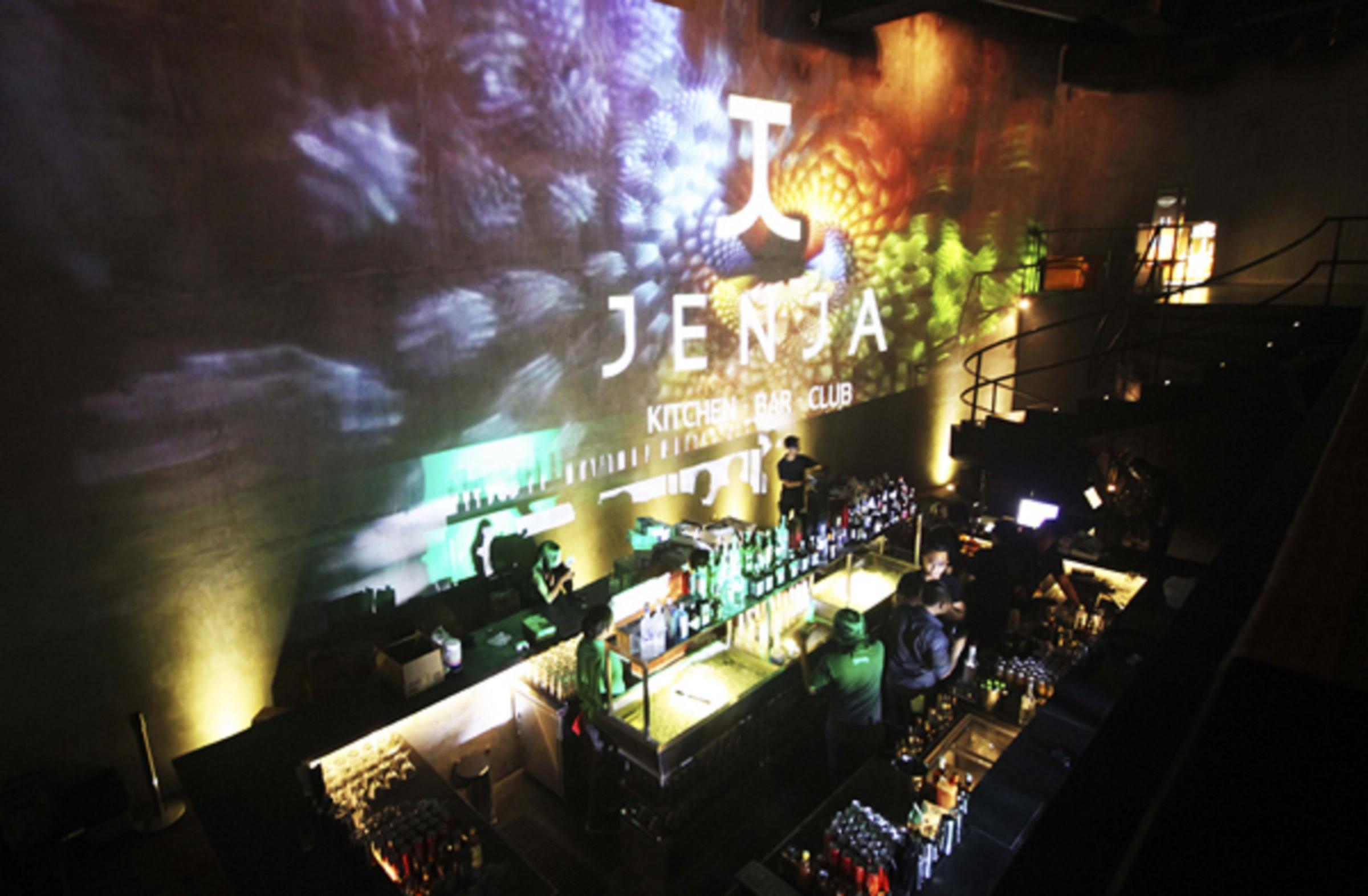 Ts Suites Семіньяк Екстер'єр фото JEMA Night Club